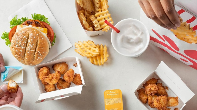 meal of chick fil A menu Usa